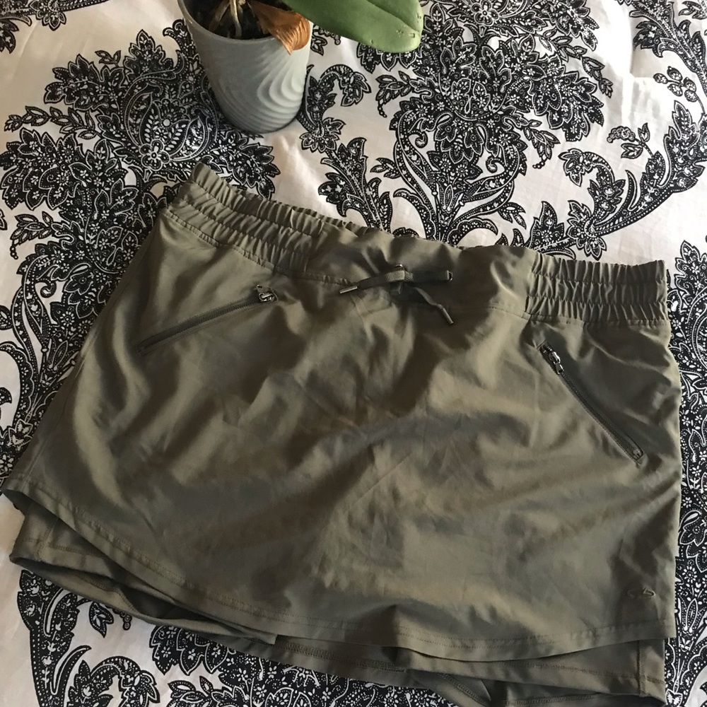 🎃CHAMPION SKIRT WITH SHORT
